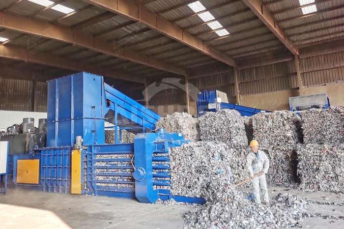 중국 장강 삼각주 연간 10만 톤 섬유 폐기물 대체 연료 프로젝트용 폐기물 베일러 기계